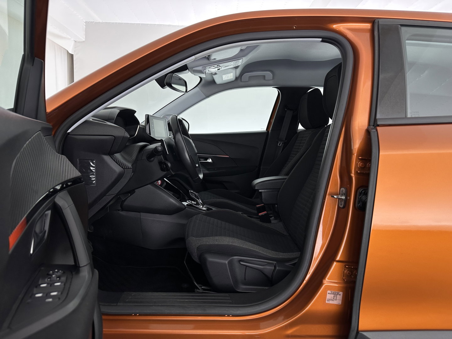 Peugeot 2008 1.2 PureTech Blue Lease Active Aut. *FULL-LED | NAVI-FULLMAP | DIGI-COCKPIT | HEATED-SPORTSEATS | CAMERA | SHIFT-PADDLES | ECC | PDC | CRUISE | CARPLAY  | TOWBAR | 16"ALU*