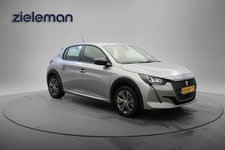 Peugeot e-208 - Active Pack 50 kWh - Carplay, Navi, Cruise, Stoelverw. SOH 96%