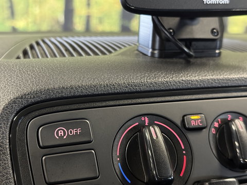 SEAT Mii 1.0 Style Connect | Origineel Nederlands | NAP | 5 Deurs! | Navigatie | Airconditioning | Automatische Verlichting | Isofix | Rem assistent Elektrische Ramen |