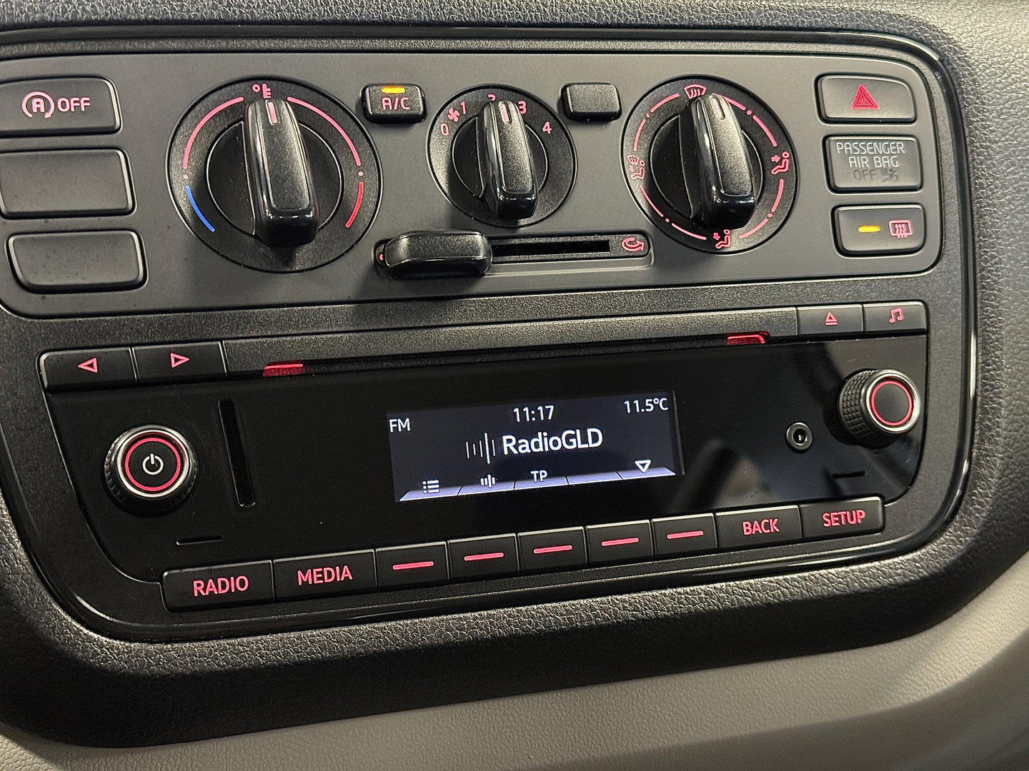 SEAT Mii 1.0 Style Connect | Origineel Nederlands | NAP | 5 Deurs! | Navigatie | Airconditioning | Automatische Verlichting | Isofix | Rem assistent Elektrische Ramen |