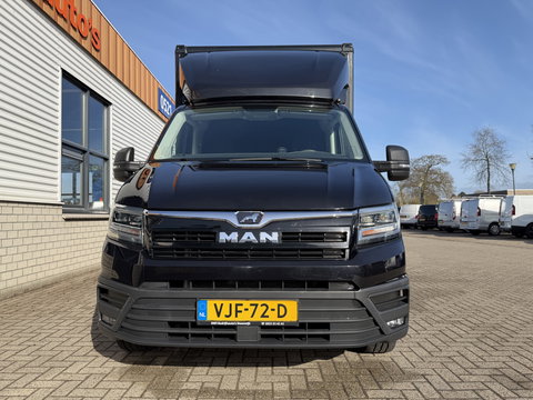MAN TGE 35 2.0 Lang L4 Super Hoog 177pk bakwagen met Dhollandia laadklep / euro 6 / bpm vrij / vaste prijs rijklaar € 38.950 ex btw / lease vanaf € 636 / zwart metallic