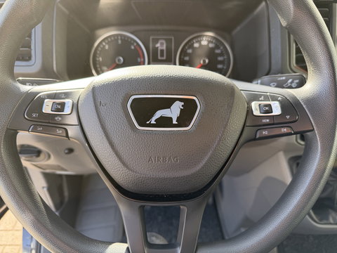 MAN TGE 35 2.0 Lang L4 Super Hoog 177pk bakwagen met Dhollandia laadklep / euro 6 / bpm vrij / vaste prijs rijklaar € 38.950 ex btw / lease vanaf € 636 / zwart metallic