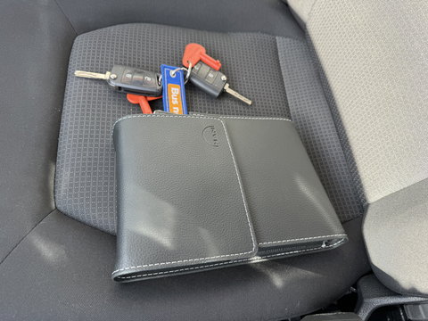 MAN TGE 35 2.0 Lang L4 Super Hoog 177pk bakwagen met Dhollandia laadklep / euro 6 / bpm vrij / vaste prijs rijklaar € 38.950 ex btw / lease vanaf € 636 / zwart metallic