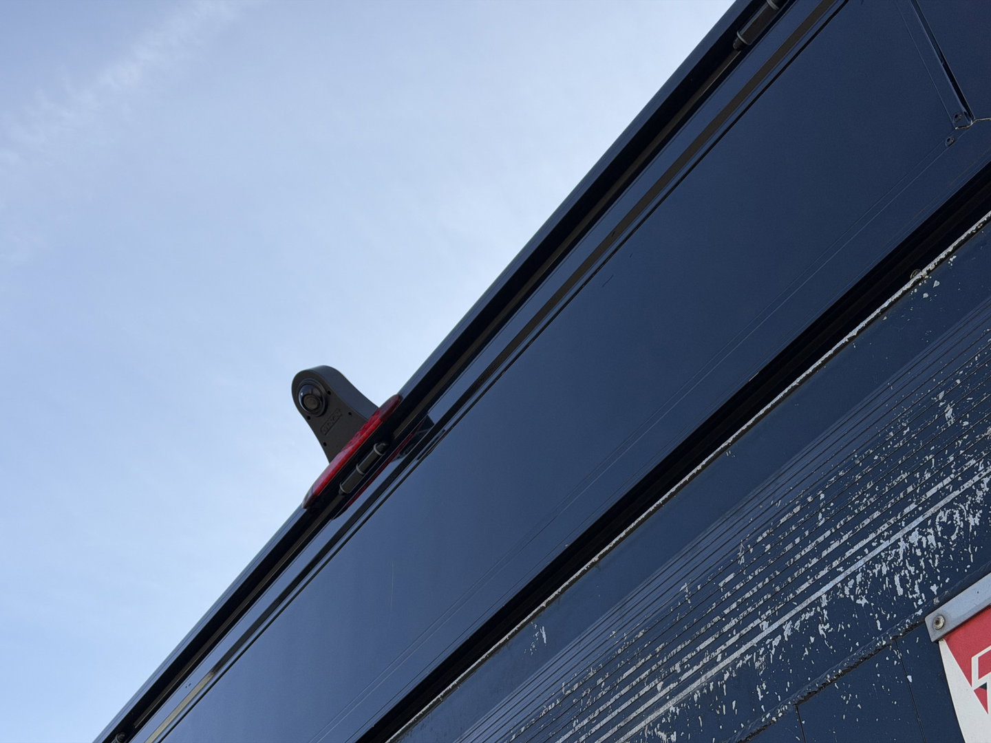 MAN TGE 35 2.0 Lang L4 Super Hoog 177pk bakwagen met Dhollandia laadklep / euro 6 / bpm vrij / vaste prijs rijklaar € 38.950 ex btw / lease vanaf € 636 / zwart metallic