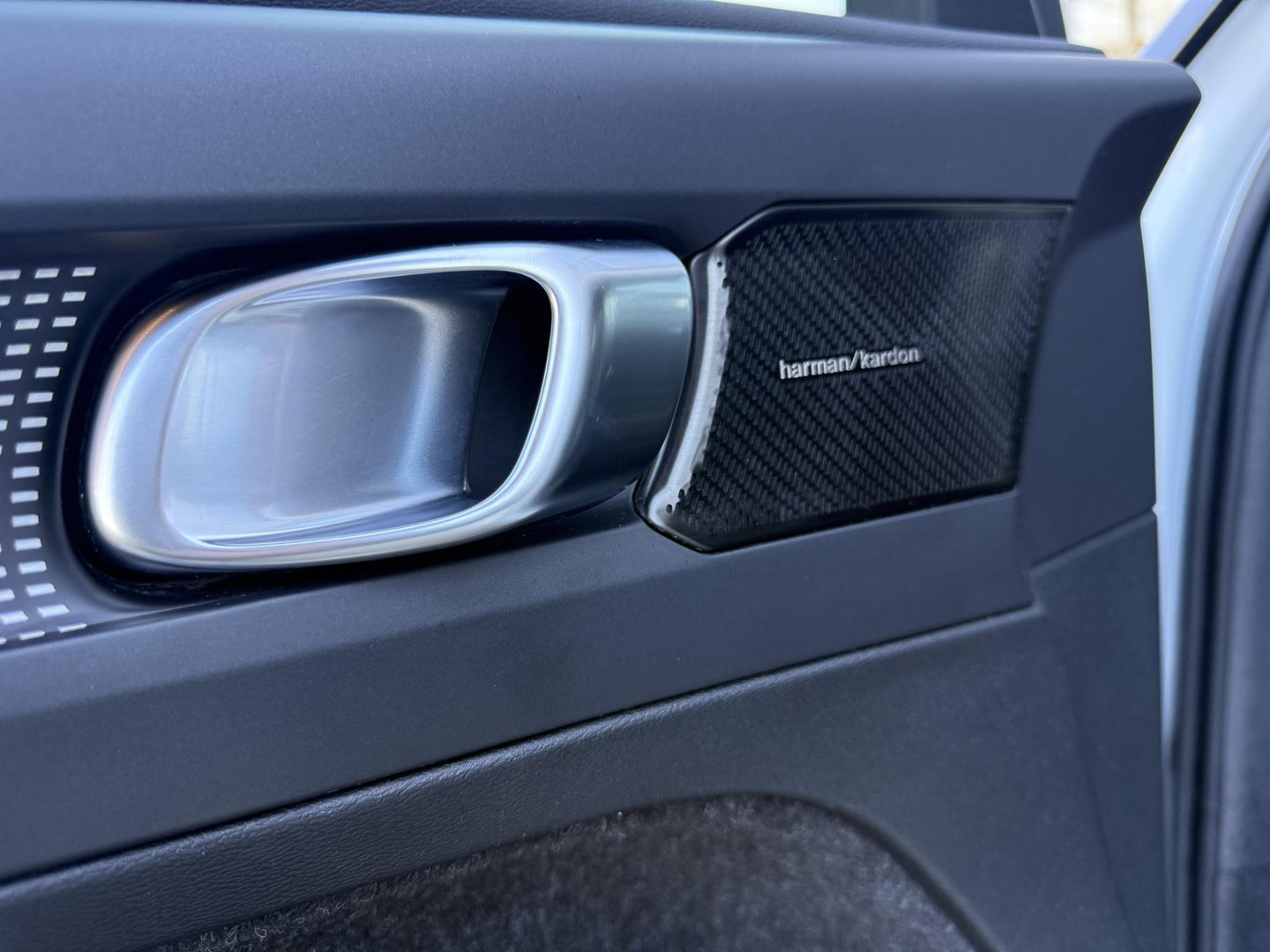 Volvo XC40 1.5 T5 Recharge 262 PK R-Design |H/K|Winterpakket|Cam|Trekhaak