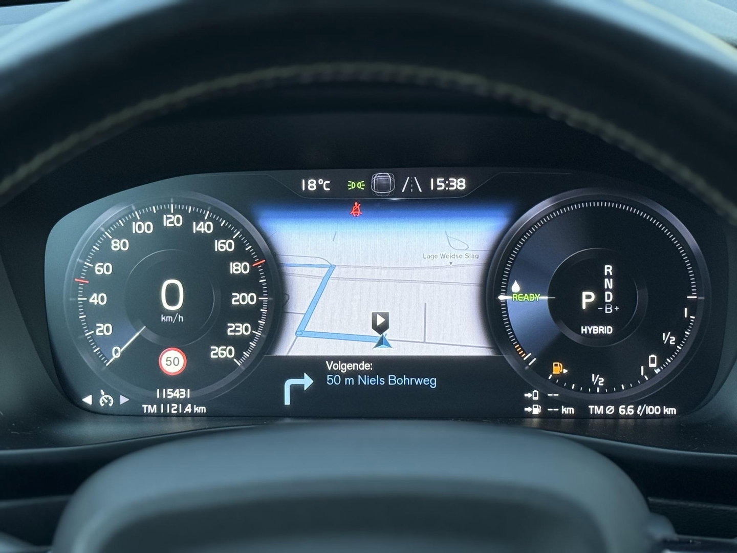 Volvo XC40 1.5 T5 Recharge 262 PK R-Design |H/K|Winterpakket|Cam|Trekhaak