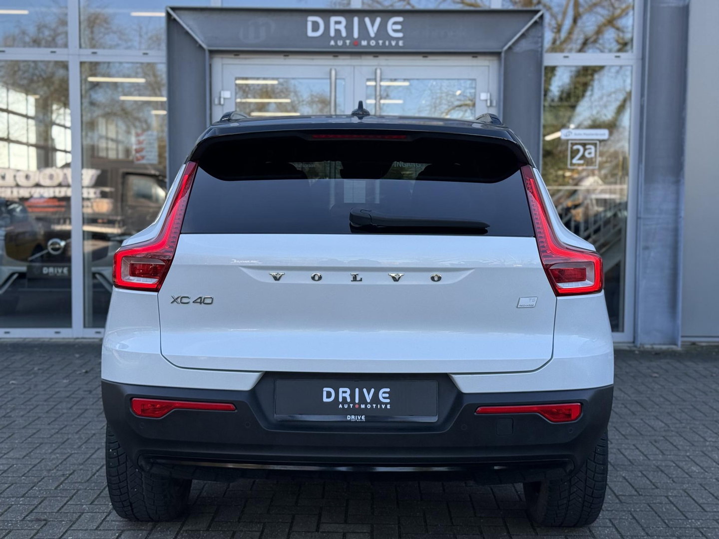 Volvo XC40 1.5 T5 Recharge 262 PK R-Design |H/K|Winterpakket|Cam|Trekhaak