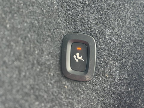 Volvo XC40 1.5 T5 Recharge 262 PK R-Design |H/K|Winterpakket|Cam|Trekhaak