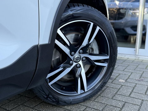 Volvo XC40 1.5 T5 Recharge 262 PK R-Design |H/K|Winterpakket|Cam|Trekhaak