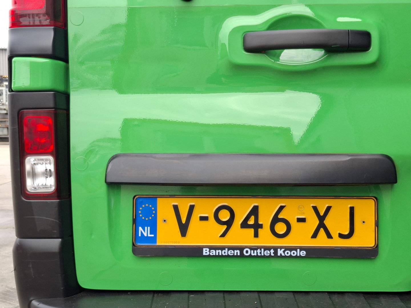 Renault Trafic 1.6 dCi T29 L2H1 Comfort Energy AIRCO / CRUISE CONTROLE / NAVI / TREKHAAK / EURO 6 / CAMERA