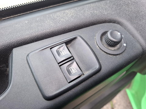 Renault Trafic 1.6 dCi T29 L2H1 Comfort Energy AIRCO / CRUISE CONTROLE / NAVI / TREKHAAK / EURO 6 / CAMERA