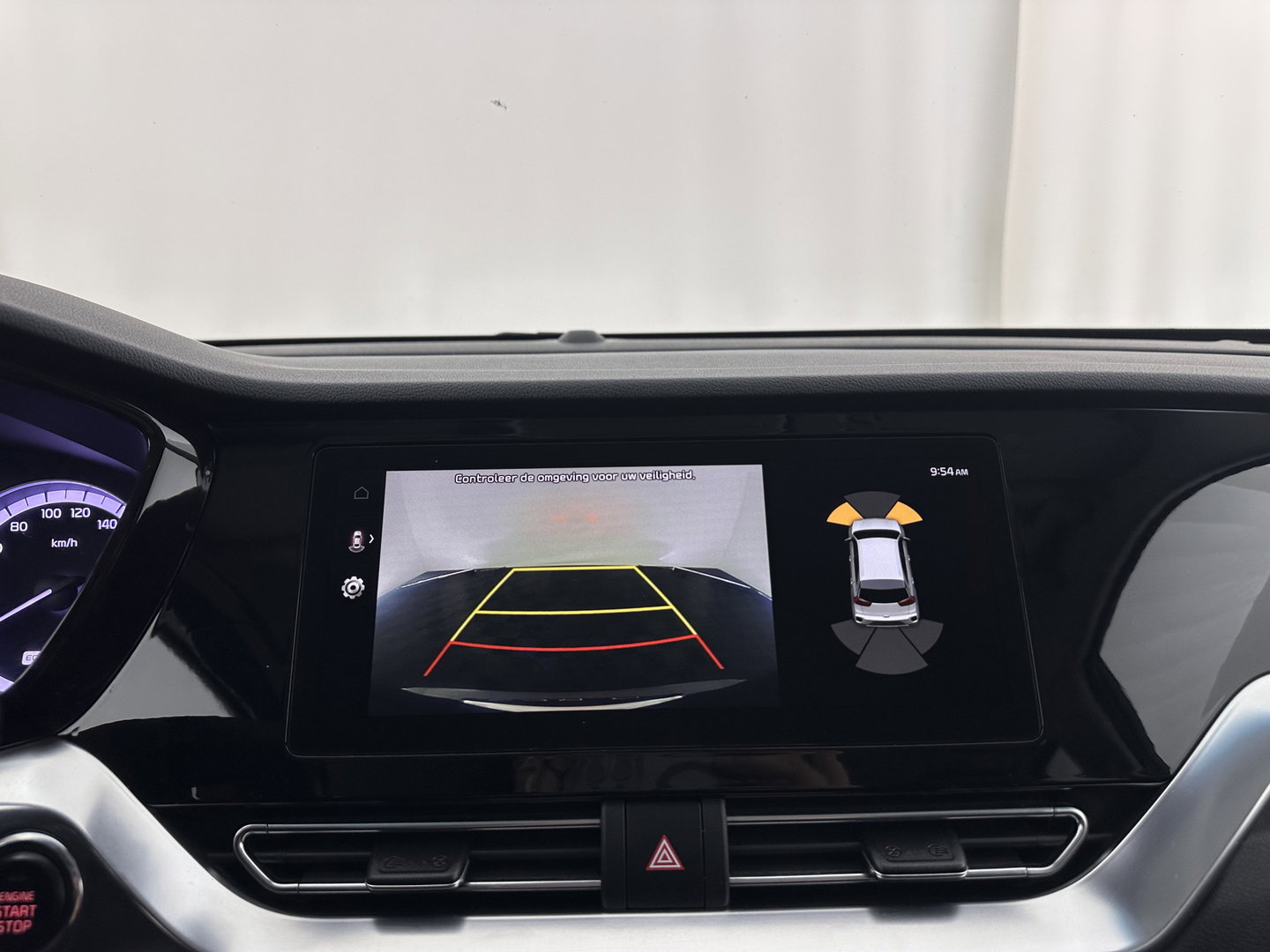 Kia Niro 1.6 GDi Hybrid DynamicPlusLine (INCL.BTW) Aut. *LEATHER | FULL-LED | ADAPTIVE-CRUISE | BLINDSPOT | HEATED-COMFORTSEATS | CAMERA | KEYLESS | NAVI-FULLMAP | AMBIENTLIGHT | LANE-ASSIST | 16''ALU*