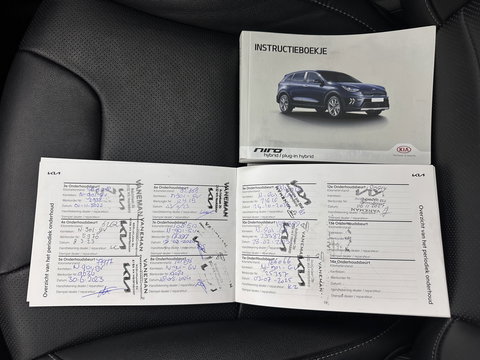 Kia Niro 1.6 GDi Hybrid DynamicPlusLine (INCL.BTW) Aut. *LEATHER | FULL-LED | ADAPTIVE-CRUISE | BLINDSPOT | HEATED-COMFORTSEATS | CAMERA | KEYLESS | NAVI-FULLMAP | AMBIENTLIGHT | LANE-ASSIST | 16''ALU*