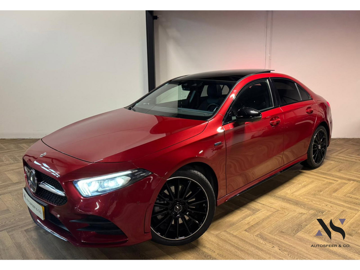 Mercedes-Benz A-Klasse 250 e AMG PANO SFEER CAM'