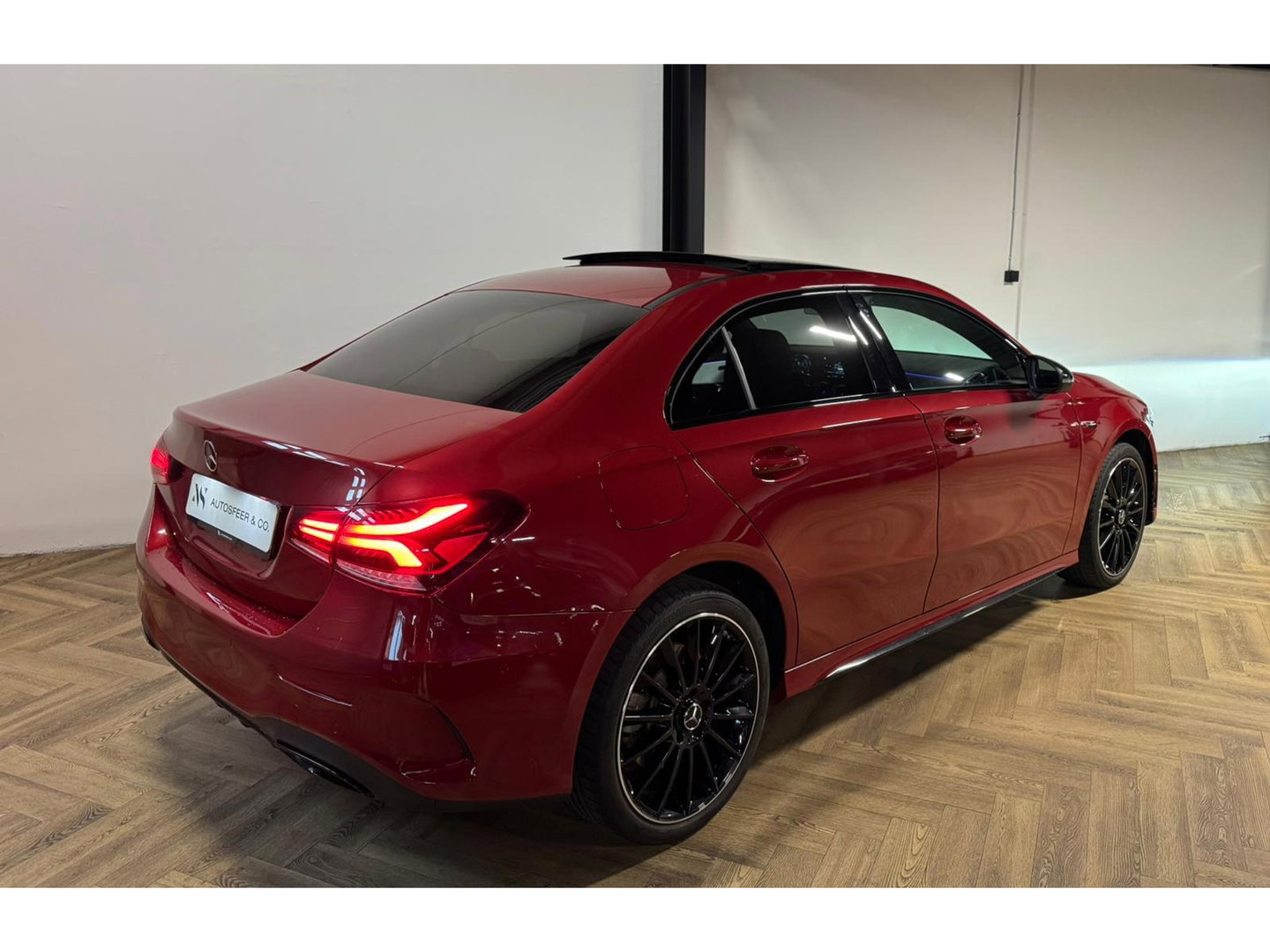 Mercedes-Benz A-Klasse 250 e AMG PANO SFEER CAM'