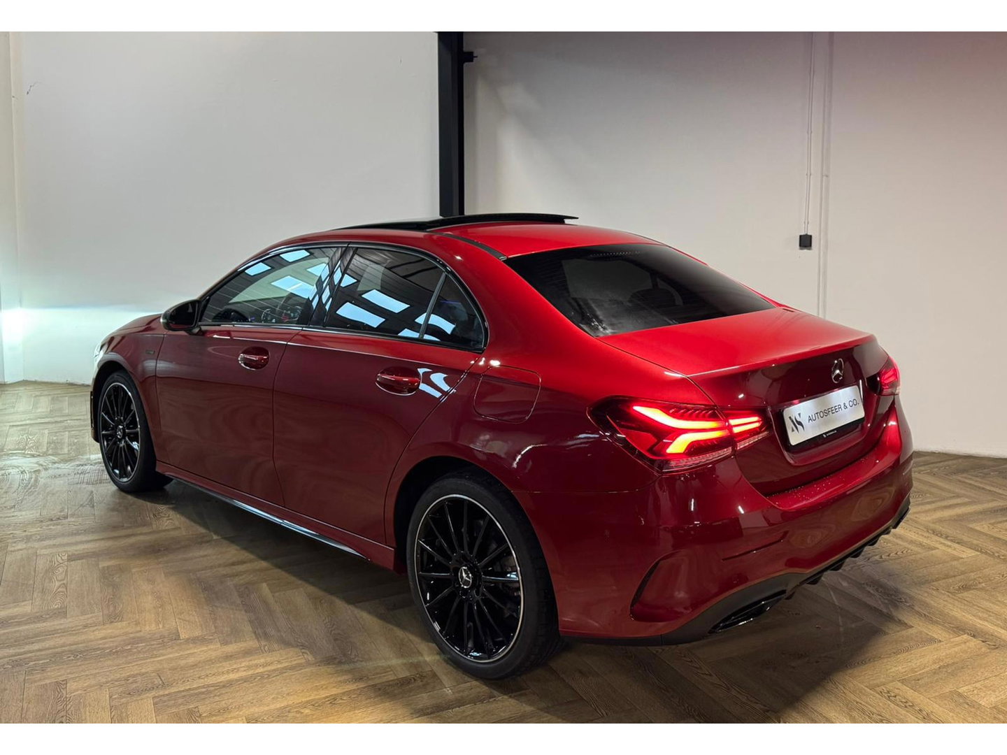 Mercedes-Benz A-Klasse 250 e AMG PANO SFEER CAM'