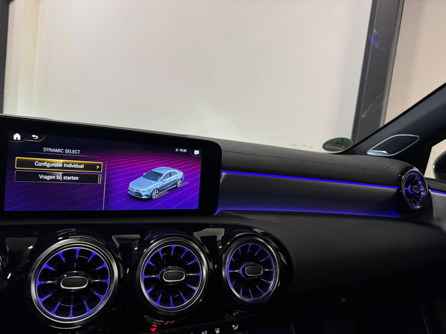 Mercedes-Benz A-Klasse 250 e AMG PANO SFEER CAM'