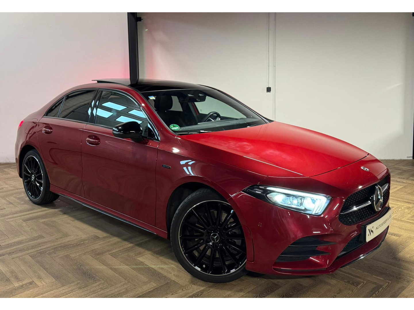 Mercedes-Benz A-Klasse 250 e AMG PANO SFEER CAM'