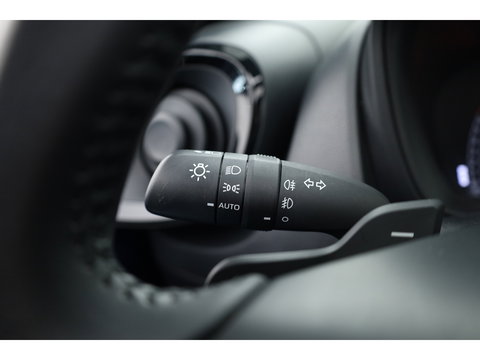 Toyota Aygo X 1.0 VVT-i S-CVT Envy | Softtop | JBL Audio | Adapt. Cruise | Camera | Apple CarPlay | LED | 18''