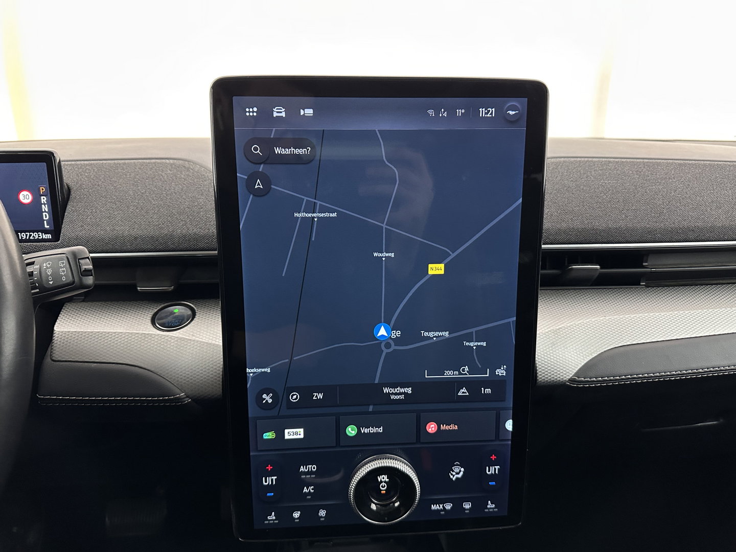 Ford Mustang Mach-E RWD 75 kWh [ 3-Fase ] (INCL.BTW) *LEATHER | FULL-LED | DAB | DIGI-COCKPIT | KEYLESS | NAVI-FULLMAP | CARPLAY | HEATED-COMFORTSEATS | TOPVIEW | ADAPTIVE-CRUISE | PRIVACY-GLASS | 18'' ALU*