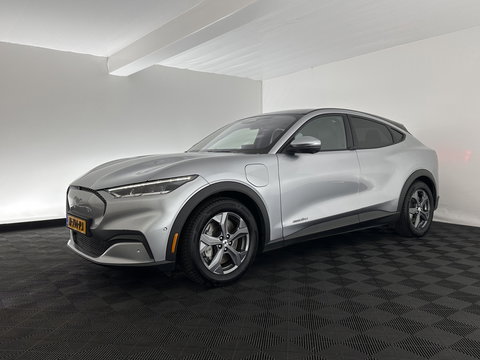 Ford Mustang Mach-E RWD 75 kWh [ 3-Fase ] (INCL.BTW) *LEATHER | FULL-LED | DAB | DIGI-COCKPIT | KEYLESS | NAVI-FULLMAP | CARPLAY | HEATED-COMFORTSEATS | TOPVIEW | ADAPTIVE-CRUISE | PRIVACY-GLASS | 18'' ALU*