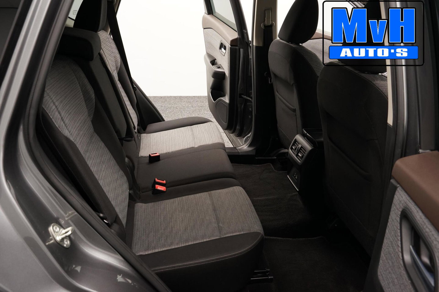 Nissan X-Trail 1.5 e-4orce N-Connecta 4WD 7persoons|CAMERA|LED