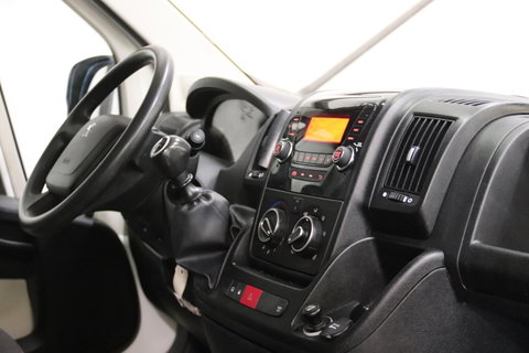 Peugeot Boxer L2H2 DUBBEL CABINE 7 personen IMPERIAAL Peugeot Boxer L2H2 DUBBEL CABINE 7 personen met IMPERIAAL