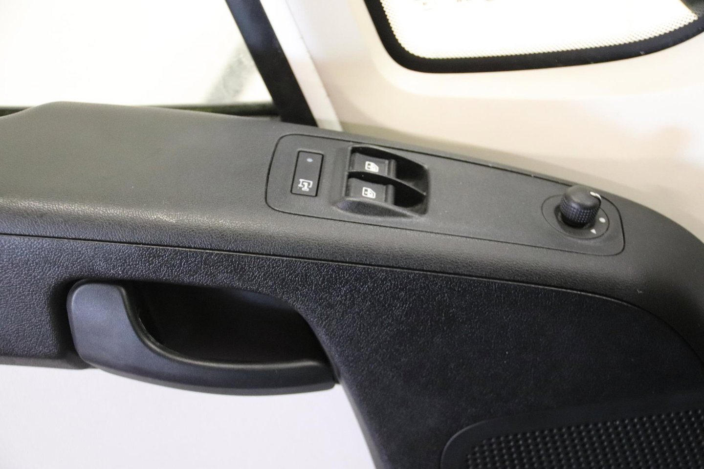 Peugeot Boxer L2H2 DUBBEL CABINE 7 personen IMPERIAAL Peugeot Boxer L2H2 DUBBEL CABINE 7 personen met IMPERIAAL