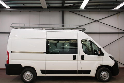 Peugeot Boxer L2H2 DUBBEL CABINE 7 personen IMPERIAAL Peugeot Boxer L2H2 DUBBEL CABINE 7 personen met IMPERIAAL