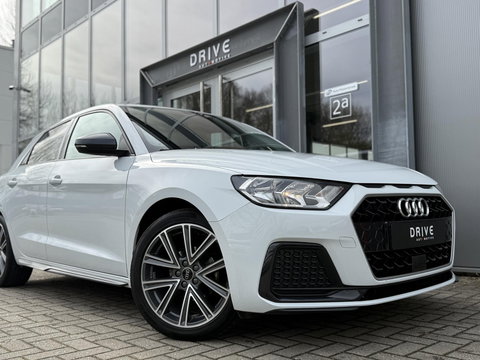 Audi A1 Sportback 25 TFSI Epic |Nav|Carplay|Cruise|PDC|17"