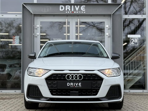 Audi A1 Sportback 25 TFSI Epic |Nav|Carplay|Cruise|PDC|17"