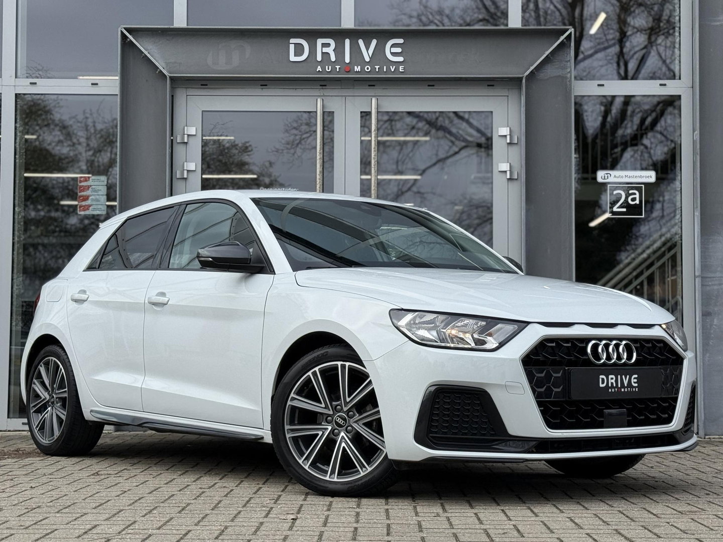Audi A1 Sportback 25 TFSI Epic |Nav|Carplay|Cruise|PDC|17"