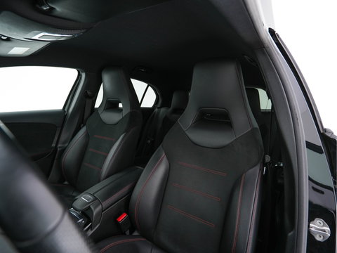 Mercedes-Benz A-Klasse 160 AMG-Sportpack Business-Solution (INCL-BTW) *WIDESCREEN-DIGI-COCKPIT | FULL-LED | LEATHER-MICROFIBRE | CAMERA | DYNAMIC-SELECT | CRUISE | HEATED-SPORTSEATS | PRIVACY-GLASS | DAB | AMBIENT-LIGHT | 18"ALU*