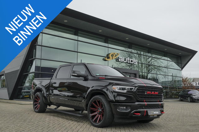 Dodge Ram 1500 - 5.7 V8 401pk 4x4 Limited LPG G3 Widebody Black&Red Luchtvering Trekhaak Head-up Harman/kardon Sidebars CUSTOM!!
