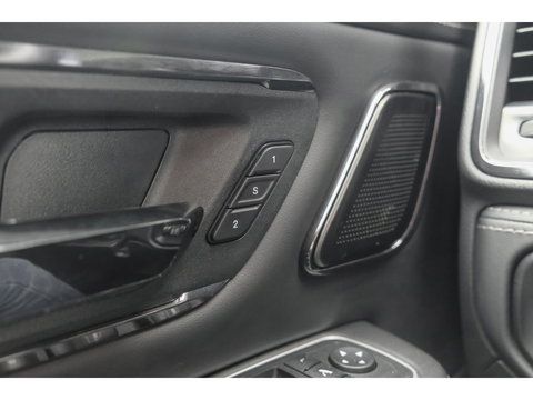 Dodge Ram 1500 5.7 V8 401pk 4x4 Limited LPG G3 Widebody Black&Red Luchtvering Trekhaak Head-up Harman/kardon Sidebars CUSTOM!!