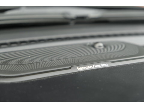 Dodge Ram 1500 5.7 V8 401pk 4x4 Limited LPG G3 Widebody Black&Red Luchtvering Trekhaak Head-up Harman/kardon Sidebars CUSTOM!!