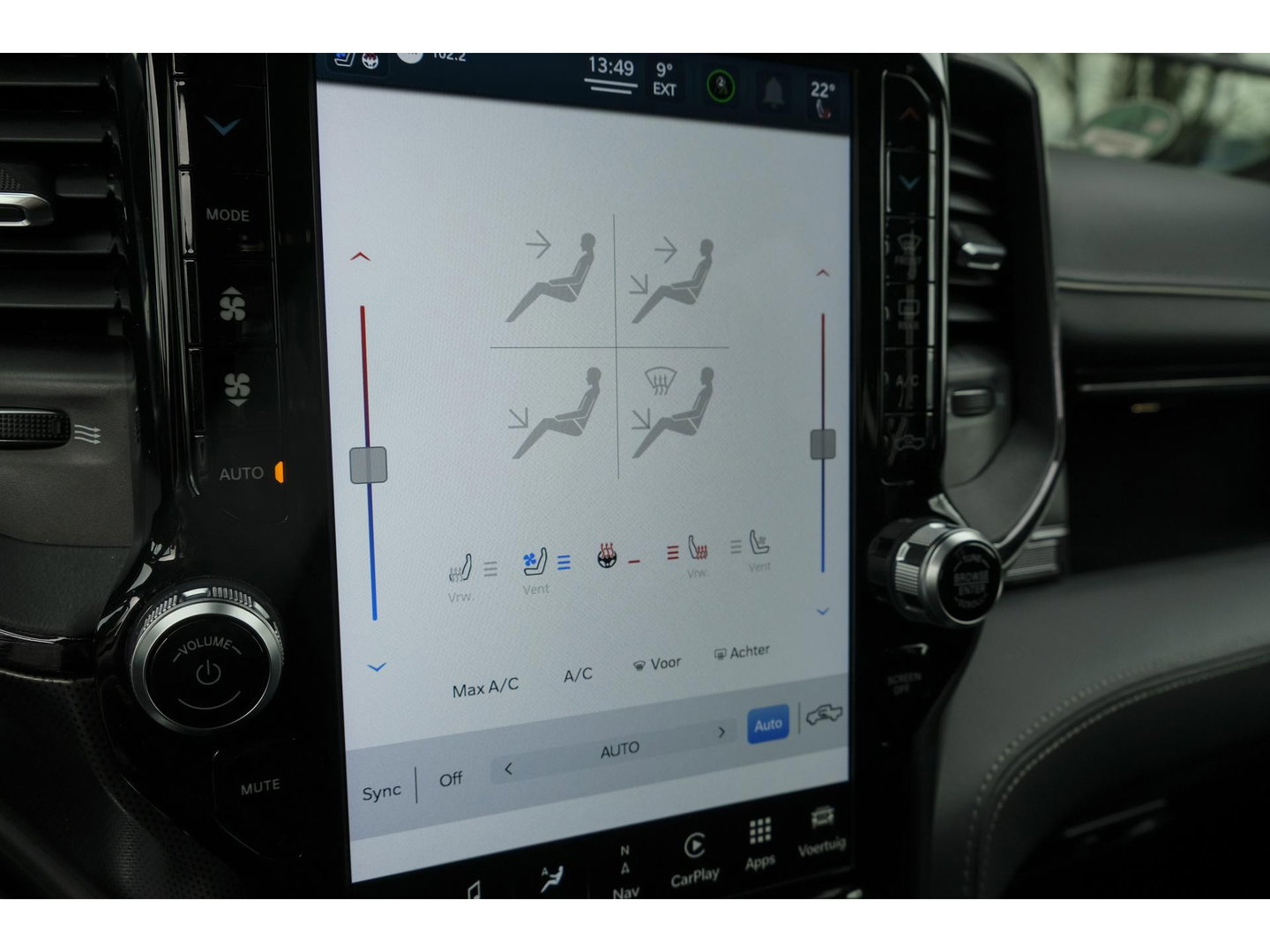 Dodge Ram 1500 5.7 V8 401pk 4x4 Limited LPG G3 Widebody Black&Red Luchtvering Trekhaak Head-up Harman/kardon Sidebars CUSTOM!!