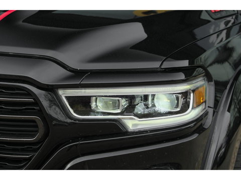 Dodge Ram 1500 5.7 V8 401pk 4x4 Limited LPG G3 Widebody Black&Red Luchtvering Trekhaak Head-up Harman/kardon Sidebars CUSTOM!!