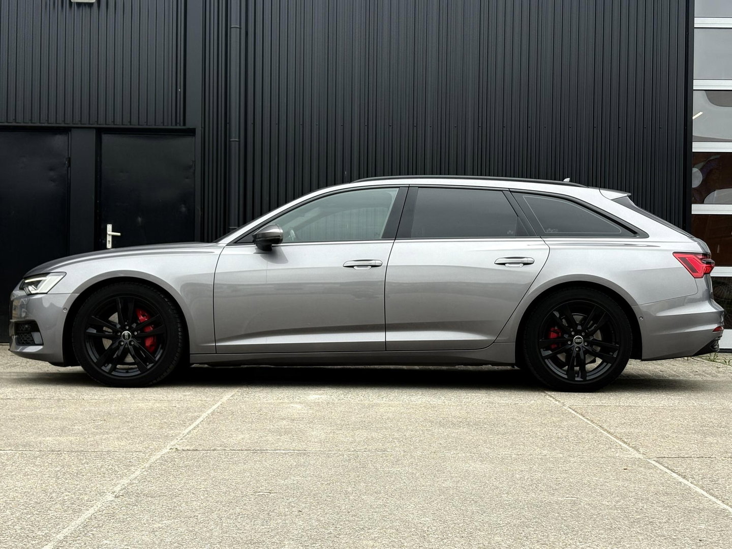 Audi A6 Avant 50 TDI QUATTRO SPORT S LINE LEDER | TREKHAAK | MATRIX LED | 360 | STOELVERWARMING