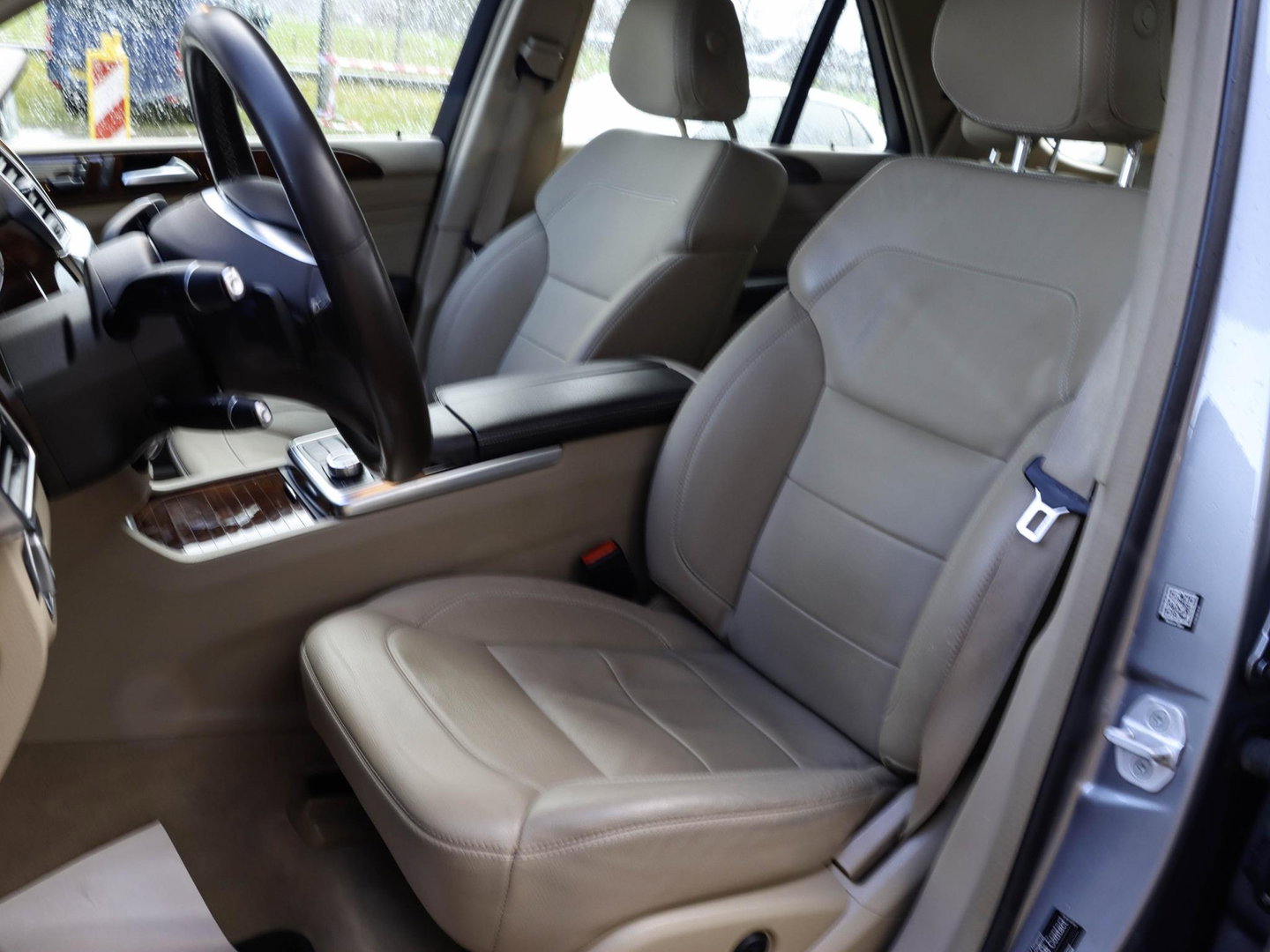 Mercedes-Benz M-Klasse 350 Luchtvering Leder Camera 306pk Trekhaak