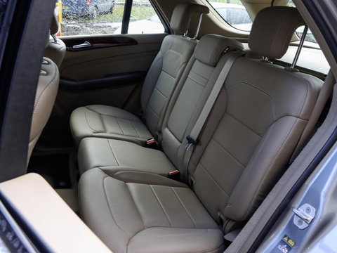 Mercedes-Benz M-Klasse 350 Luchtvering Leder Camera 306pk Trekhaak