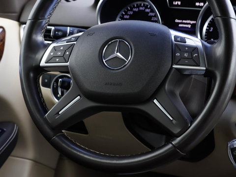 Mercedes-Benz M-Klasse 350 Luchtvering Leder Camera 306pk Trekhaak