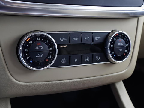 Mercedes-Benz M-Klasse 350 Luchtvering Leder Camera 306pk Trekhaak