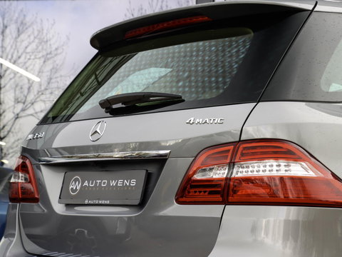 Mercedes-Benz M-Klasse 350 Luchtvering Leder Camera 306pk Trekhaak