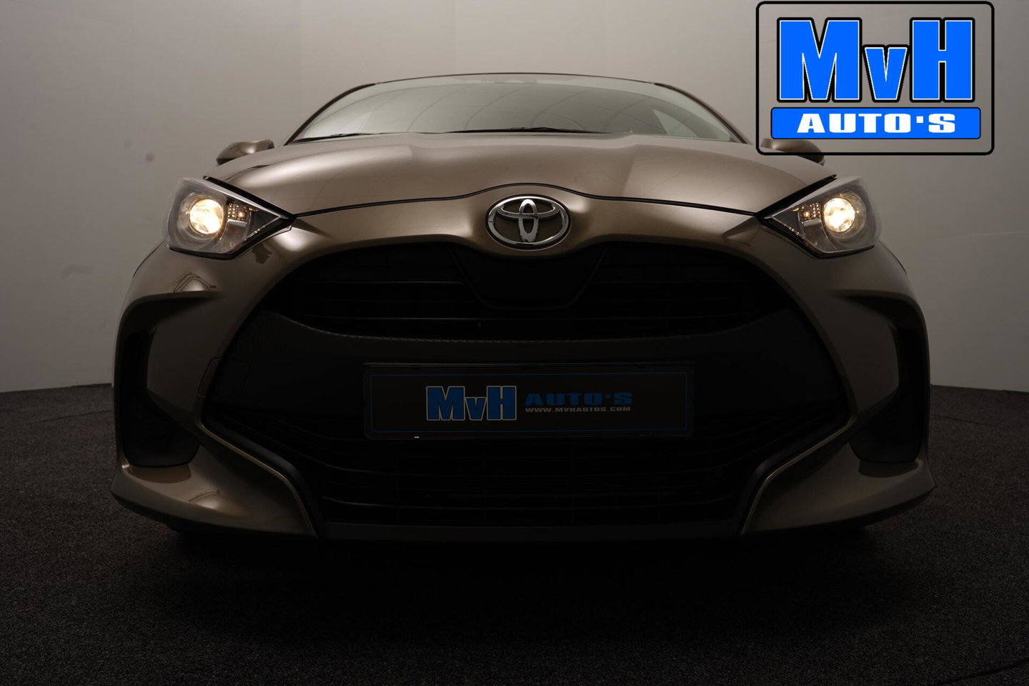 Toyota Yaris 1.5 VVT-i Active|CAMERA|ADAP.CRUISE|CARPLAY|NAP