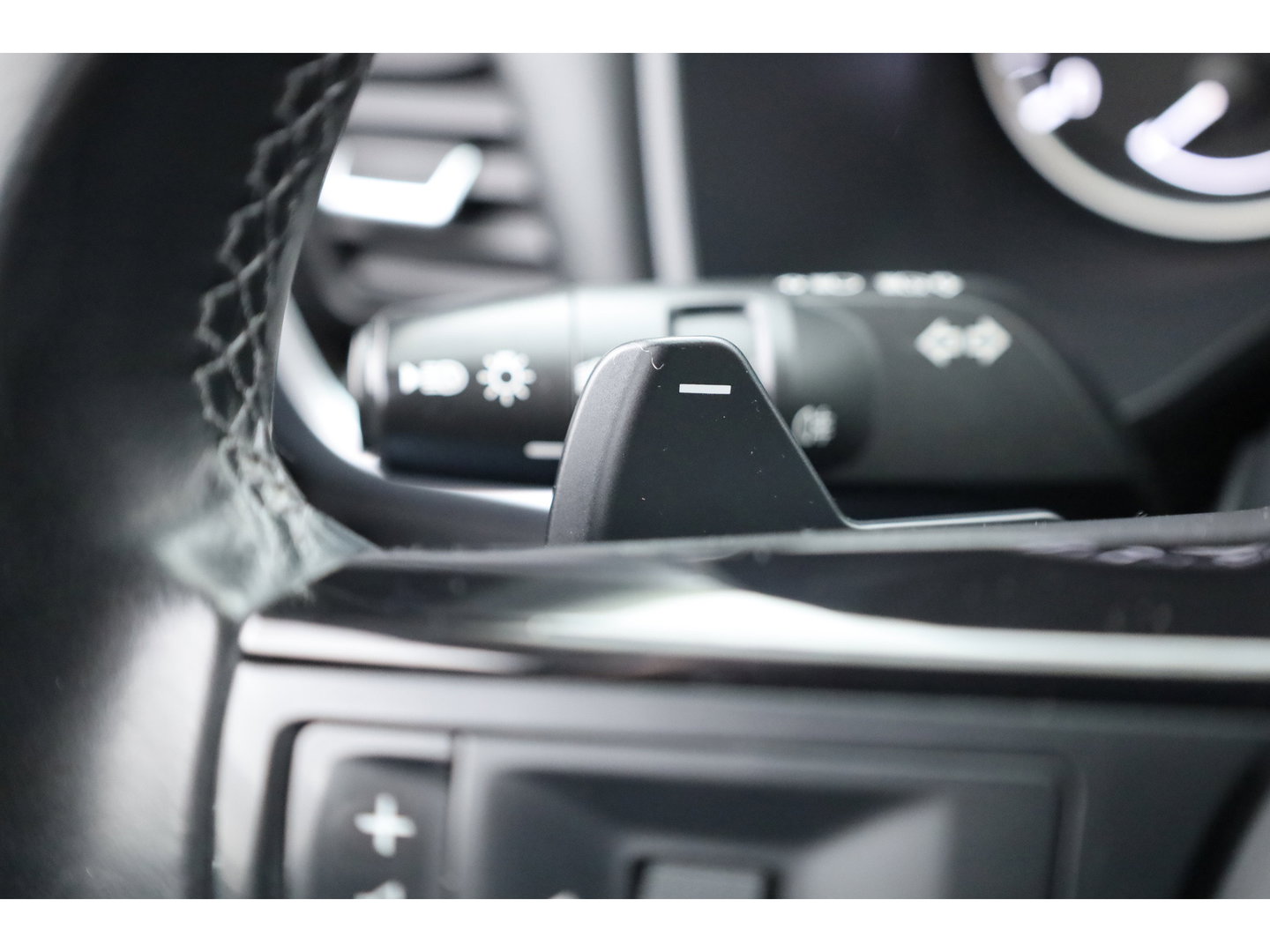 Nissan QASHQAI 1.3 MHEV Xtronic N-Style | Trekhaak | Adapt. Cruise | Keyless | 360cam | Dodehoek | Apple CarPlay | PDC V+A | LED