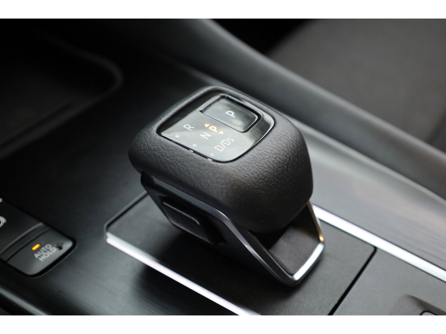 Nissan QASHQAI 1.3 MHEV Xtronic N-Style | Trekhaak | Adapt. Cruise | Keyless | 360cam | Dodehoek | Apple CarPlay | PDC V+A | LED