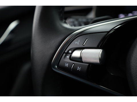 Škoda Kamiq 1.5 TSI ACT Sport 150pk | Digi. Cockpit | Camera | Stoelverw. | PDC | Apple CarPlay | All Seasons | 17'' | Cruise |