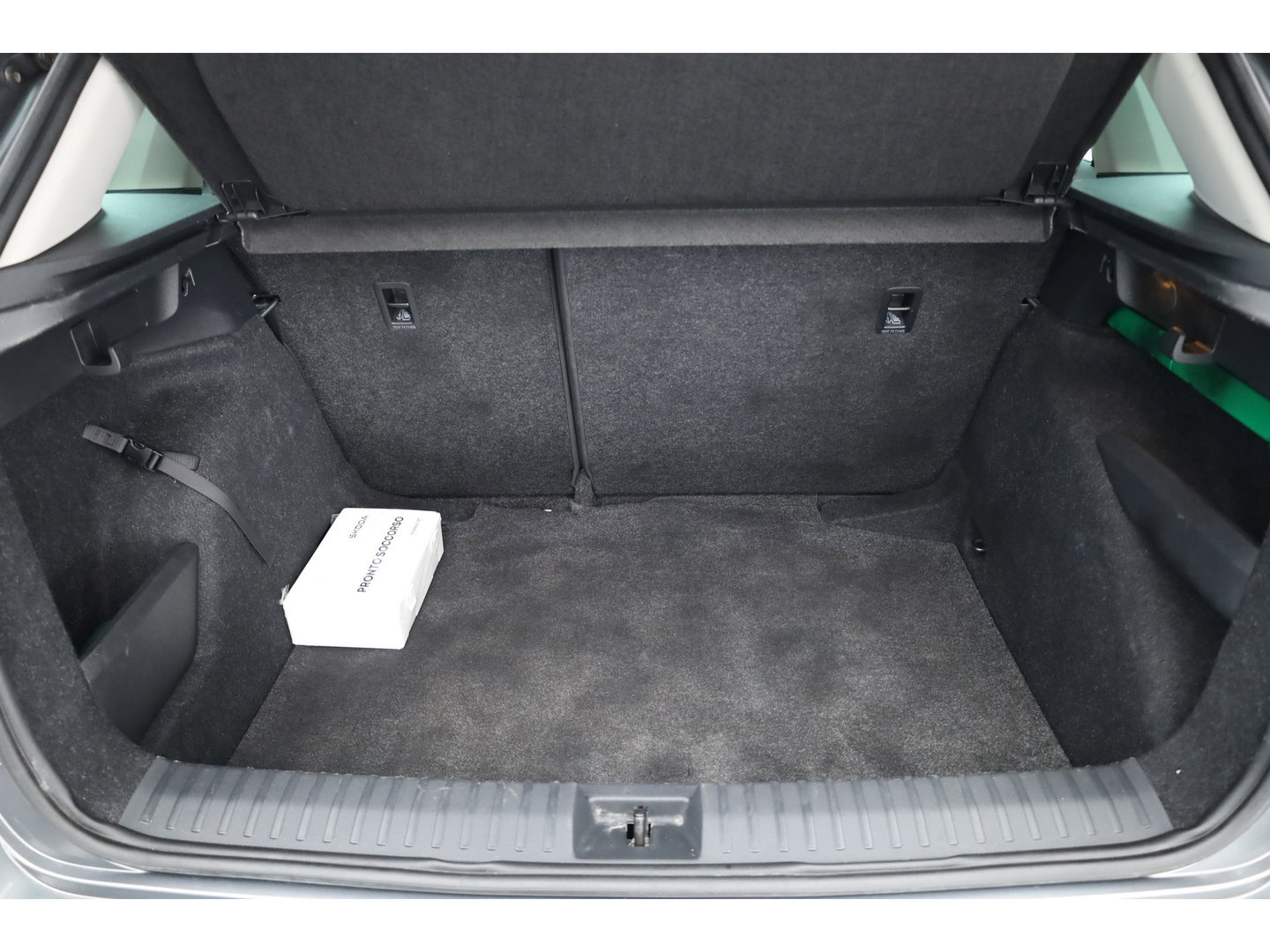 Škoda Kamiq 1.5 TSI ACT Sport 150pk | Digi. Cockpit | Camera | Stoelverw. | PDC | Apple CarPlay | All Seasons | 17'' | Cruise |