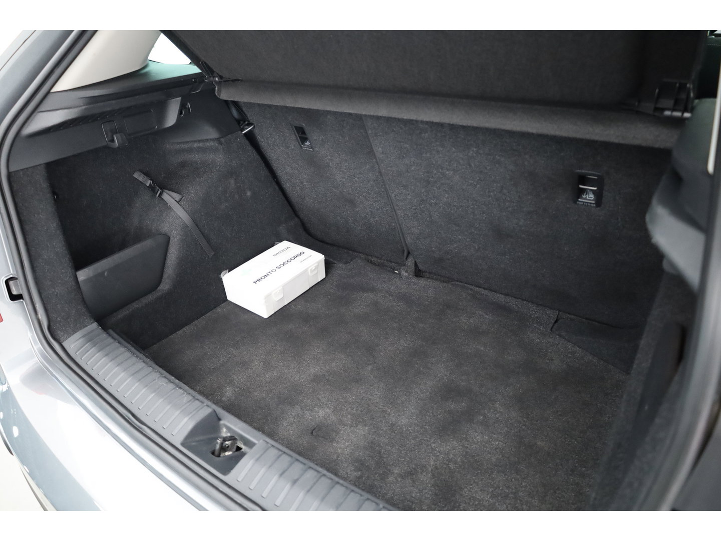 Škoda Kamiq 1.5 TSI ACT Sport 150pk | Digi. Cockpit | Camera | Stoelverw. | PDC | Apple CarPlay | All Seasons | 17'' | Cruise |